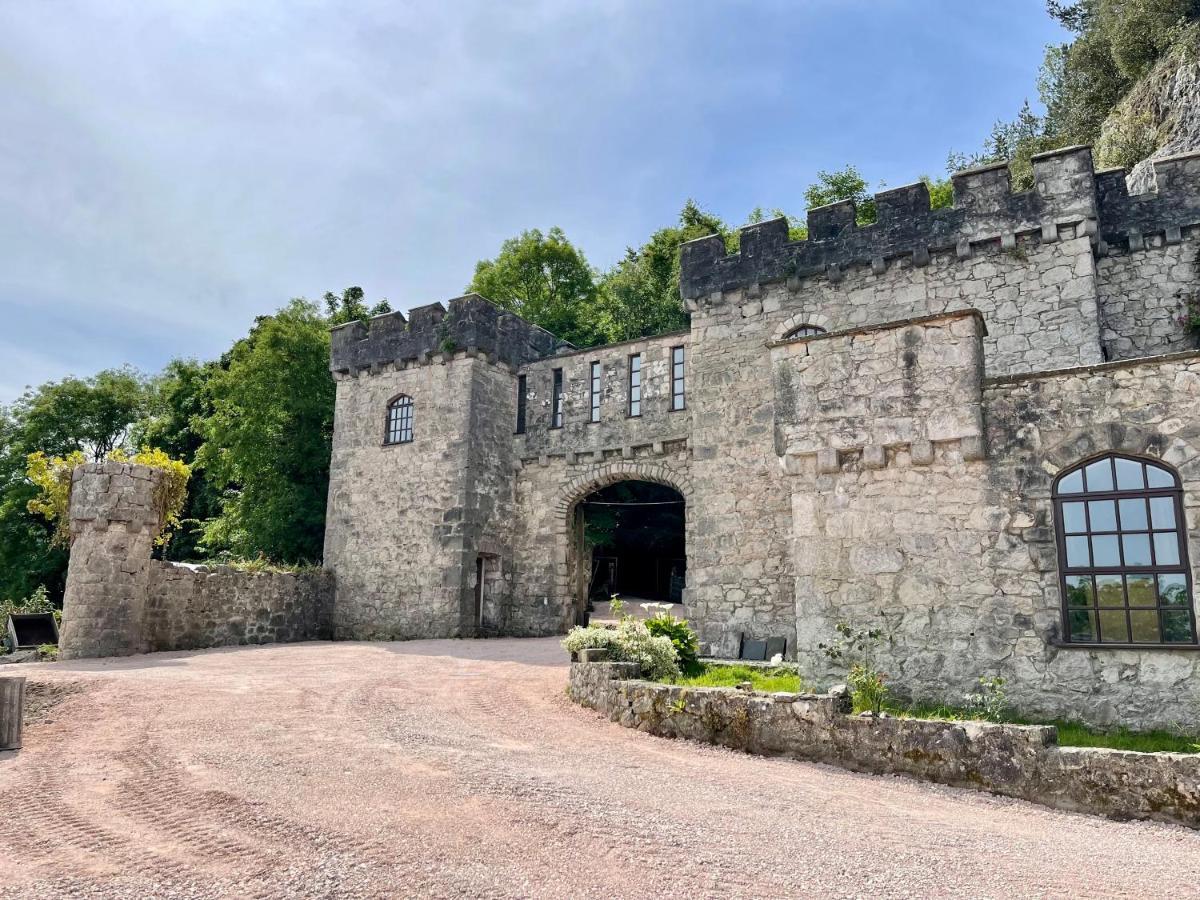 Tan-Yr-Ogo Gate Lodge, Gwrych Castle Llanddulas Dış mekan fotoğraf