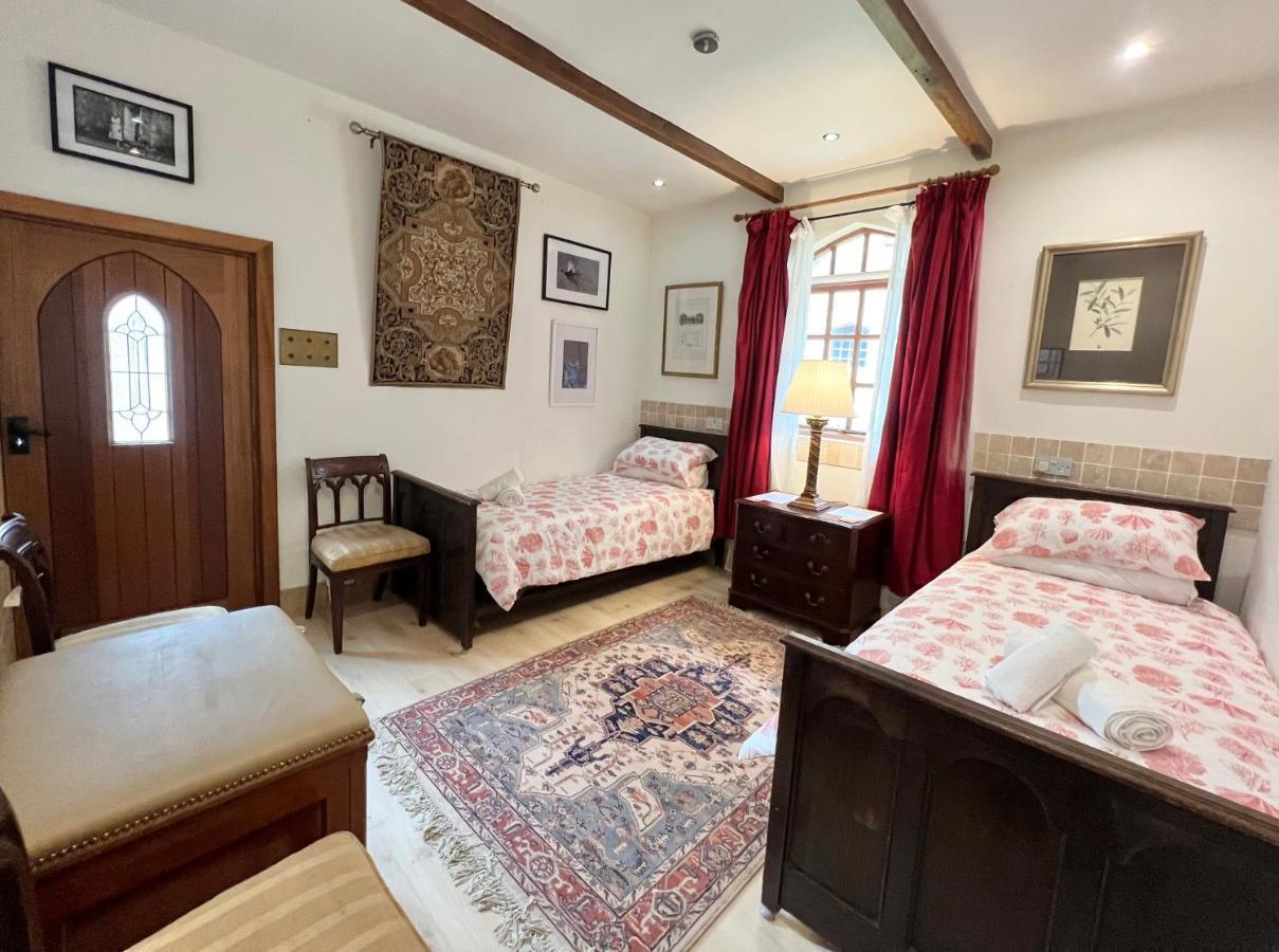 Tan-Yr-Ogo Gate Lodge, Gwrych Castle Llanddulas Dış mekan fotoğraf