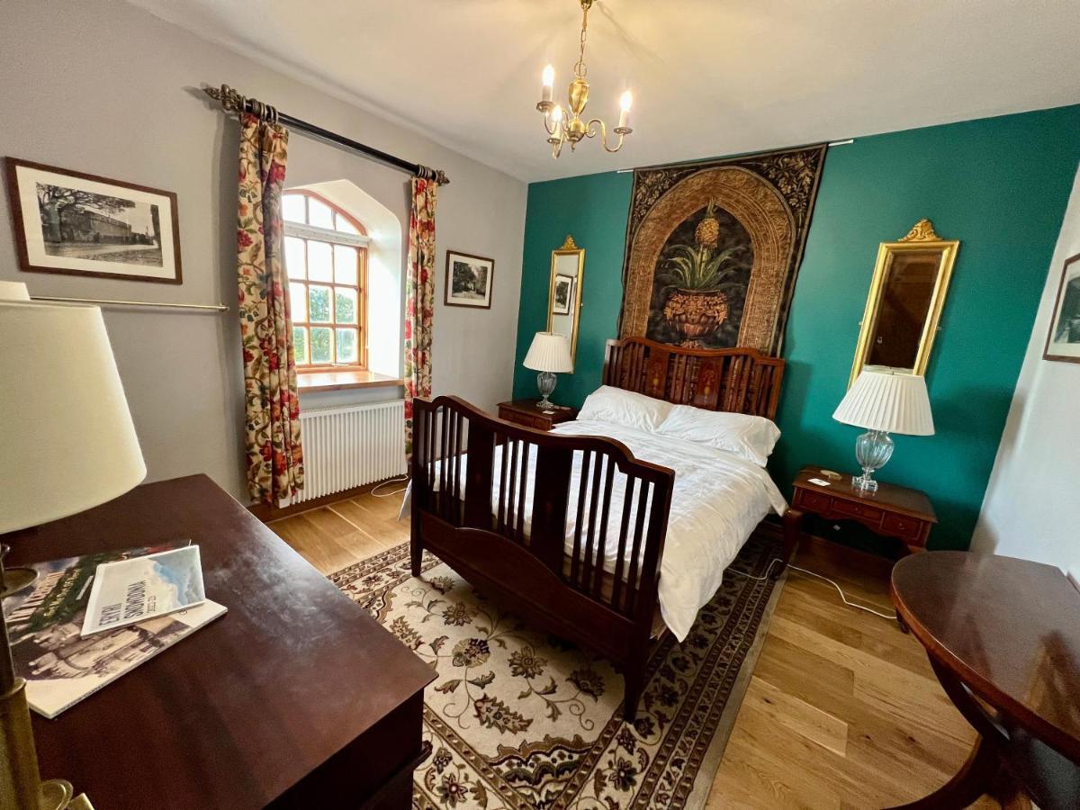 Tan-Yr-Ogo Gate Lodge, Gwrych Castle Llanddulas Dış mekan fotoğraf